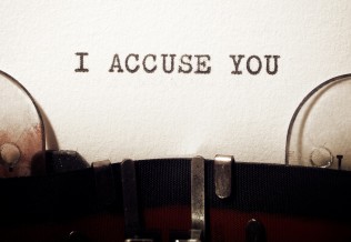 accuser